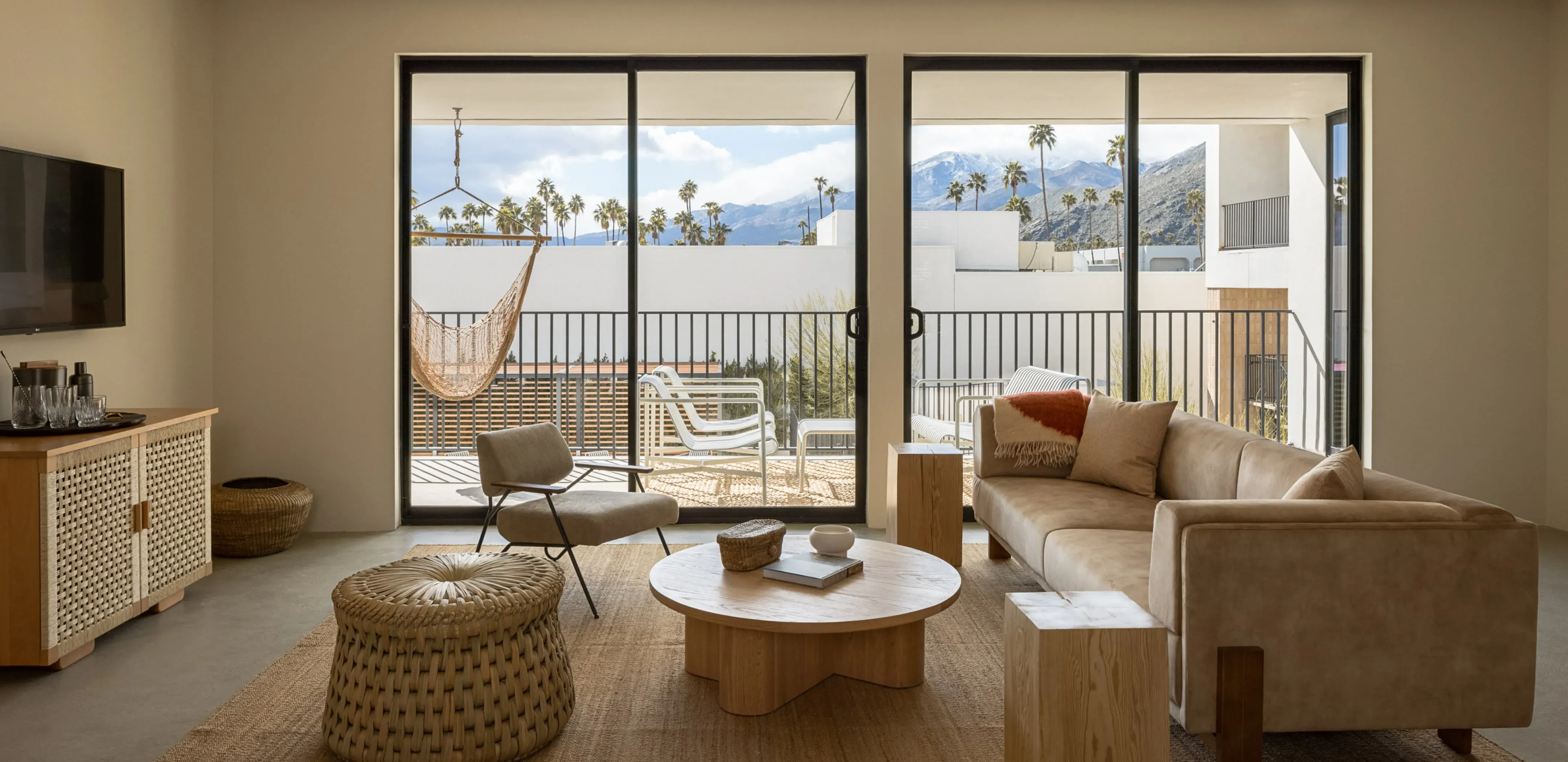 Drift Hotel / Palm Springs, CA